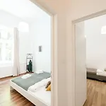Brand New Ac Appartement