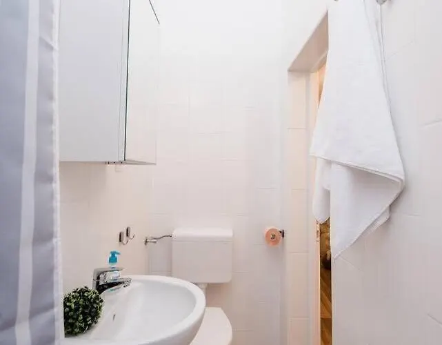 Brand New Ac Budapest