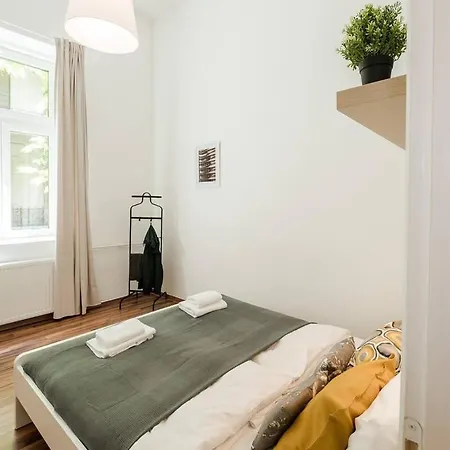 Brand New Ac Apartamento Budapeste
